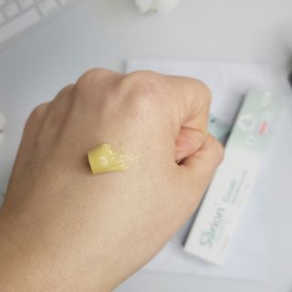 건선/아토/습진/민감성 피부 천연보습진정크림 소리온 크림 & 센시티브 크림 50g — 4점을 준 리뷰어가 2022년 1월 올린 사용 사진