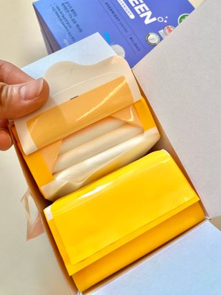 에어퀸 뉴브레스 유기농 생리대 4종 (팬티라이너 20P + 중형 10P + 대형 10P + 오버나이트 8P)_체험단 — 5점을 준 리뷰어가 2024년 6월 올린 사용 사진