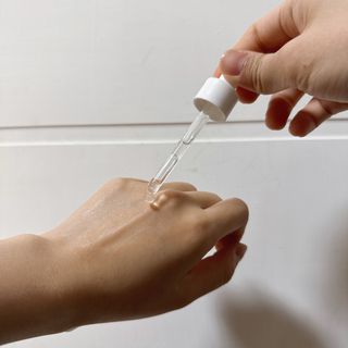 에센느 닥터 멜라닌 화이트닝 앰플 — 5점을 준 리뷰어가 2023년 5월 올린 사용 사진