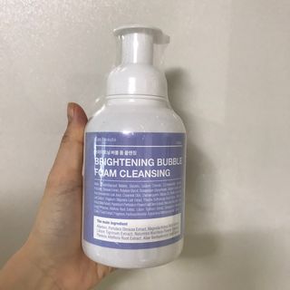 약손명가코스메틱 에오스보떼 브라이트닝 버블 폼 클렌징 300ml — 4.5점을 준 리뷰어가 2021년 12월 올린 사용 사진