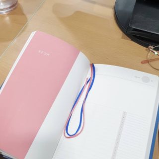 응원과 위로가 필요한 당신에게  리훈 하고싶은말 스터디 플래너 — 5점을 준 리뷰어가 2021년 3월 올린 사용 사진