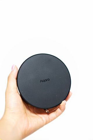 아카라 집 밖에서도 집 안을 돌봐주는 스마트 리모컨 — 5점을 준 리뷰어가 2022년 6월 올린 사용 사진