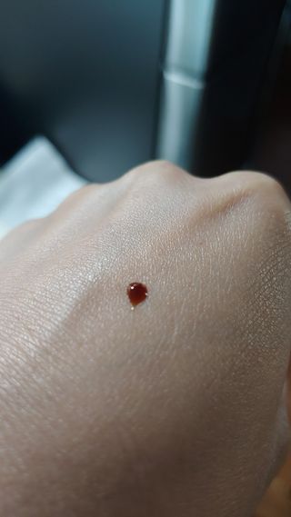 서울약사신협_투데이홍삼정플러스스틱_10g x 30포 — 5점을 준 리뷰어가 2021년 6월 올린 사용 사진