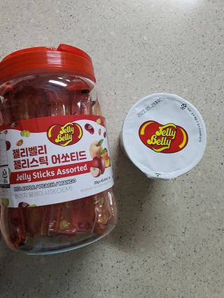 젤리벨리 젤리스틱 어쏘티드 900g — 5점을 준 리뷰어가 2022년 8월 올린 사용 사진