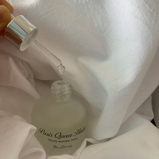 브에노 파리퀸 윌 페이스 오일 — 5점을 준 리뷰어가 2021년 6월 올린 사용 사진