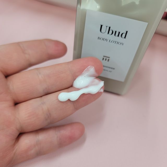 [에이블리+할인+무배] 우붓 바디로션 Ubud BODY LOTION 250ML 리뷰 사진