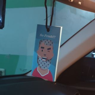 심폐소생소 [오늘도맑음] 차량용 악세사리 공기청정필터 이태리산 자동차용품 내부꾸미기 — 4점을 준 리뷰어가 2021년 12월 올린 사용 사진