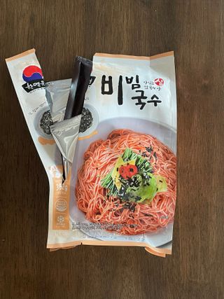[한면원] 비빔국수 2인분 — 4점을 준 리뷰어가 2022년 8월 올린 사용 사진