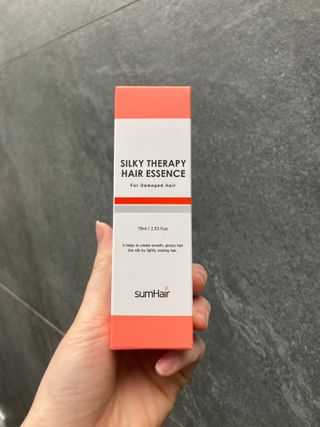 썸헤어 / SUMHAIR 썸헤어 실키 테라피 헤어 에센스 — 5점을 준 리뷰어가 2021년 4월 올린 사용 사진
