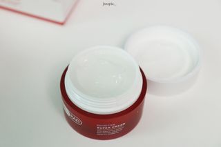 레드투래드 센서티브 슈퍼 크림 50ml — 5점을 준 리뷰어가 2021년 9월 올린 사용 사진