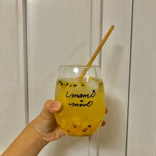 몽베스트 Montbest with Sparkling water Plain 20병 — 5점을 준 리뷰어가 2021년 11월 올린 사용 사진