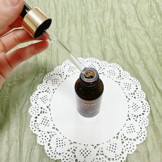 스킨큐어 산다화 비타민c 화이트닝 에센스 30ml — 4.5점을 준 리뷰어가 2023년 7월 올린 사용 사진