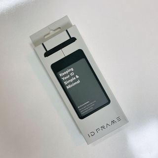 플러스엑스 오브젝트 [PlusX Object] 아이디프레임 2.0 & 듀얼프레임 - 플러스엑스 사원증 케이스 목걸이 디자인 어워드 수상 — 4점을 준 리뷰어가 2022년 1월 올린 사용 사진