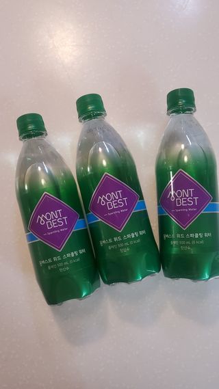 몽베스트 Montbest with Sparkling water Plain 20병 — 5점을 준 리뷰어가 2022년 8월 올린 사용 사진