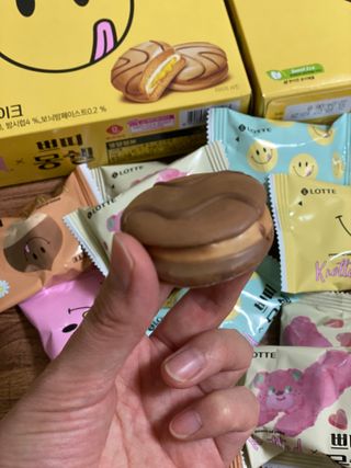 롯데제과 쁘띠몽쉘 마롱몽블랑 — 5점을 준 리뷰어가 2021년 10월 올린 사용 사진