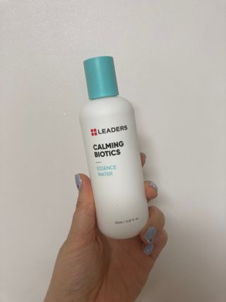 리더스코스메틱 리더스 카밍 바이오틱스 에센스 워터 — 5점을 준 리뷰어가 2021년 8월 올린 사용 사진