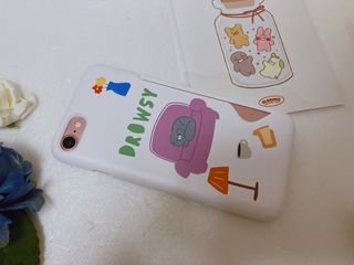 글루미즈 유기견후원 케이스 — 5점을 준 리뷰어가 2022년 8월 올린 사용 사진