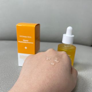 체르엠 스템앤셀 비타민 브라이트닝 에센스 30ml 1개 — 5점을 준 리뷰어가 2022년 4월 올린 사용 사진