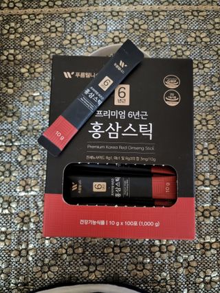 [푸름웰니스] 프리미엄 6년근 홍삼스틱 3mg x 100포 — 5점을 준 리뷰어가 2022년 4월 올린 사용 사진