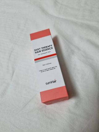 썸헤어 / SUMHAIR 썸헤어 실키 테라피 헤어 에센스 — 2점을 준 리뷰어가 2021년 5월 올린 사용 사진