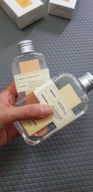 [녹산] 비건 대나무 밸런싱 수분 토너 + 비건 바이오 비타 에센스 — 5점을 준 리뷰어가 2022년 11월 올린 사용 사진