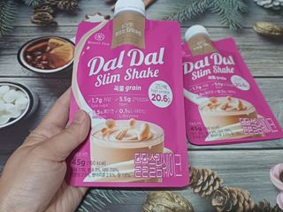 달달슬림쉐이크 구매평★달달슬림 맛있는 단백질 쉐이크 파우치 다이어트 식사대용 프로틴 파우더 보충제 — 5점을 준 리뷰어가 2025년 7월 올린 사용 사진