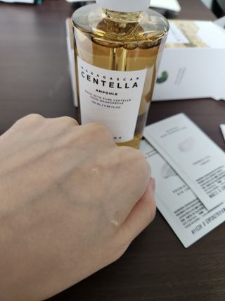 [스킨1004] 마다가스카르 센텔라 앰플 100ml — 5점을 준 리뷰어가 2024년 5월 올린 사용 사진