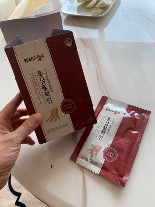 힘내라김홍삼 홍삼활력진 50ml x 5포 — 4점을 준 리뷰어가 2021년 4월 올린 사용 사진
