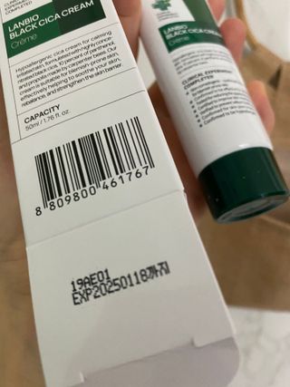 랑벨 랑바이오 블랙 시카 크림 50ml(블랙비 프로폴리스, 시카 4종, 판테놀 10 함유) — 5점을 준 리뷰어가 2022년 6월 올린 사용 사진