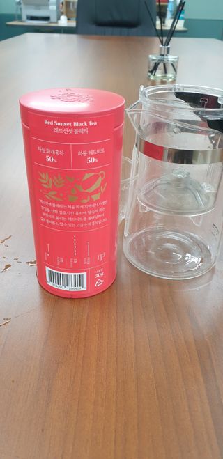마시다 붉은 석양 빛을 담은 프리미엄 수제 블렌딩 홍차, 레드선셋블랙티 — 5점을 준 리뷰어가 2021년 3월 올린 사용 사진