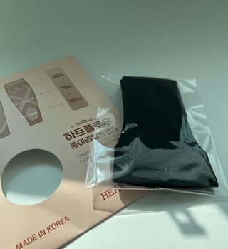 하트플로우 종아리 압박 밴드 스타킹 — 3점을 준 리뷰어가 2022년 9월 올린 사용 사진