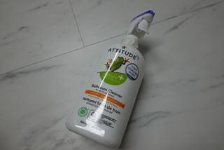 에티튜드 천연 욕실 클리너 시트러스제스트 향 (800ml) — 5점을 준 리뷰어가 2022년 9월 올린 사용 사진