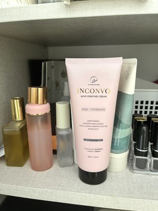 오투에니원 인컨보 바디 퍼퓸 크림 200ml — 4.5점을 준 리뷰어가 2023년 2월 올린 사용 사진