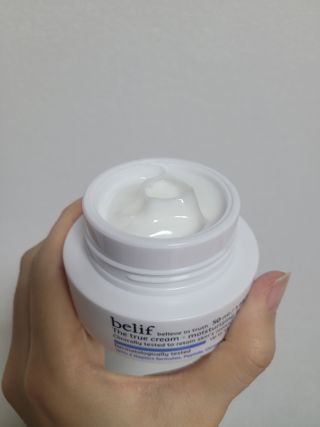 빌리프 더 트루 크림 - 모이스춰라이징 밤 / 더 트루 크림 - 아쿠아 밤 — 5점을 준 리뷰어가 2024년 1월 올린 사용 사진