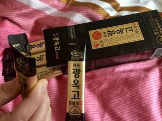 [광동제약] 광동 광옥고 홍삼 본 30포+쇼핑백 증정 — 5점을 준 리뷰어가 2021년 12월 올린 사용 사진