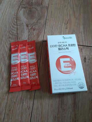 인디닥터 면역 생생 핑크 이뮨 젤리 + 타이탄 BCAA 프로틴 젤리스틱 — 5점을 준 리뷰어가 2022년 5월 올린 사용 사진