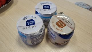 매일바이오 그릭요거트 오리지널 플레인 4개, 로스터리 커피믹스 4개 — 1점을 준 리뷰어가 2021년 12월 올린 사용 사진