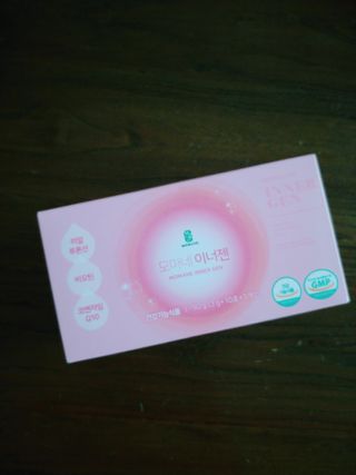 [모마네] 이너뷰티 히알루론산 비오틴 코큐텐 저분자피쉬콜라겐 - 3 g 30포 ★석류맛 — 5점을 준 리뷰어가 2021년 12월 올린 사용 사진