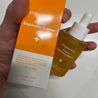 체르엠 스템앤셀 비타민 브라이트닝 에센스 30ml 1개 — 4.5점을 준 리뷰어가 2022년 2월 올린 사용 사진