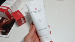바디셀런스 벤토나이트 데일리 약산성 딥클렌징폼 120ml — 5점을 준 리뷰어가 2021년 12월 올린 사용 사진
