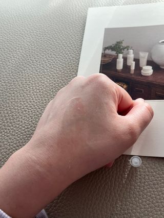더사가오브수 [사가수] 효혜윤 보태니컬 에너지 에센스인로션 20ml /아이포올 스틱 3g — 4.5점을 준 리뷰어가 2023년 3월 올린 사용 사진