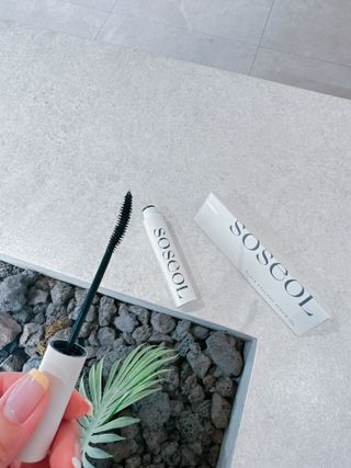 더소설 소설 블랙아이래쉬 세럼 10g(SOSEOL BLACK EYELASH SERUM 10g) — 5점을 준 리뷰어가 2023년 6월 올린 사용 사진