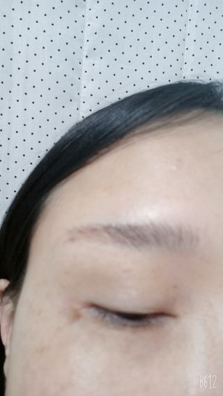 엔트로피메이크업 터프 브로우리프트펌 — 1점을 준 리뷰어가 2021년 11월 올린 사용 사진