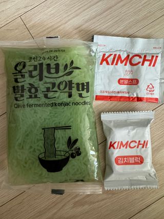 클린24시간 올리브발효곤약면 시원김치면 1세트-(3봉) — 5점을 준 리뷰어가 2024년 2월 올린 사용 사진