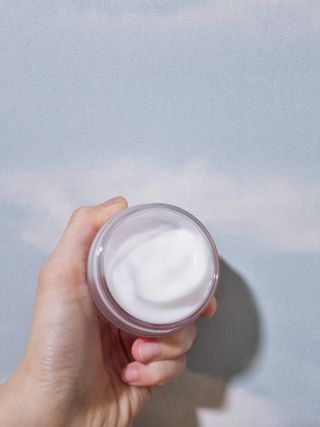 플레라디 에델바이스 인리치드 머랭 크림 — 4점을 준 리뷰어가 2021년 7월 올린 사용 사진