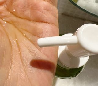스킨큐어 산다화 순한 클렌징 동백 오일 200ml — 5점을 준 리뷰어가 2023년 3월 올린 사용 사진