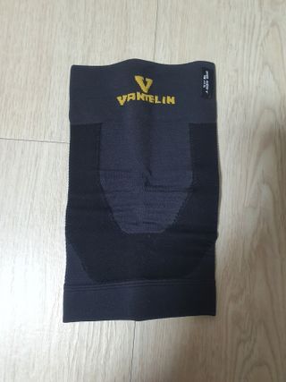 반테린서포터 무릎보호대 — 4.5점을 준 리뷰어가 2022년 1월 올린 사용 사진