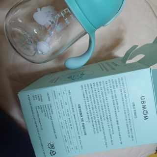 유비맘 트라이탄 코니빨대컵_컬러 랜덤 발송 — 5점을 준 리뷰어가 2021년 1월 올린 사용 사진