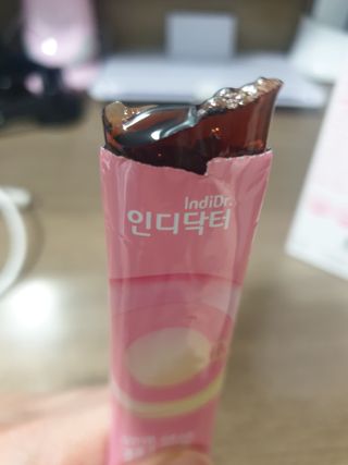 [인디닥터] 면역 생생 핑크 이뮨 젤리 — 4.5점을 준 리뷰어가 2022년 4월 올린 사용 사진