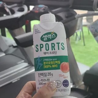 셀렉스스포츠 셀렉스 스포츠 웨이 프로틴 복숭아_ 330ml x 12팩 — 5점을 준 리뷰어가 2021년 8월 올린 사용 사진